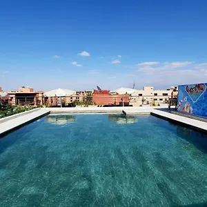 احجز هنا